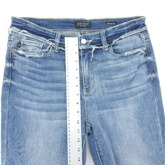 Judy Blue Jeans Size 15/32 Womens Slim Fit Skinny Medium Wash Blue Denim - Picture 6 of 10